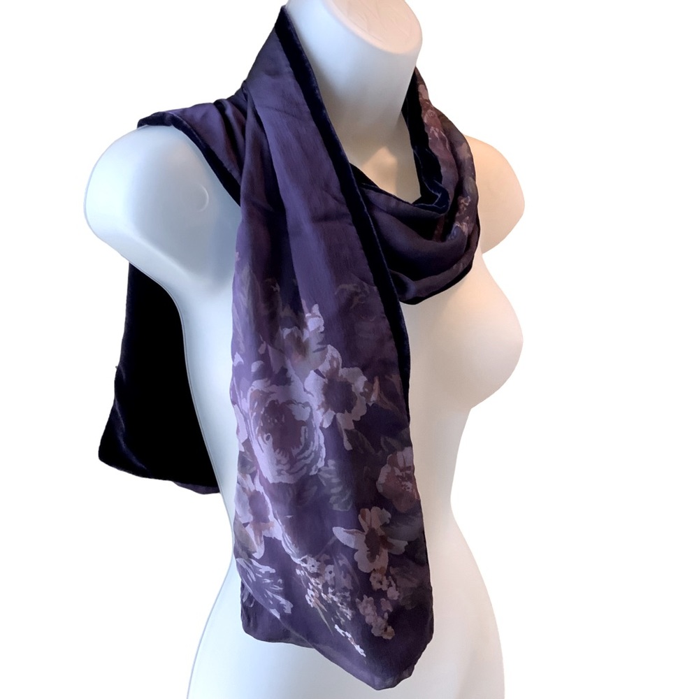 Bloomingdale’s Silk Blend Scarf Purple Floral With Velvet Underside Reversible